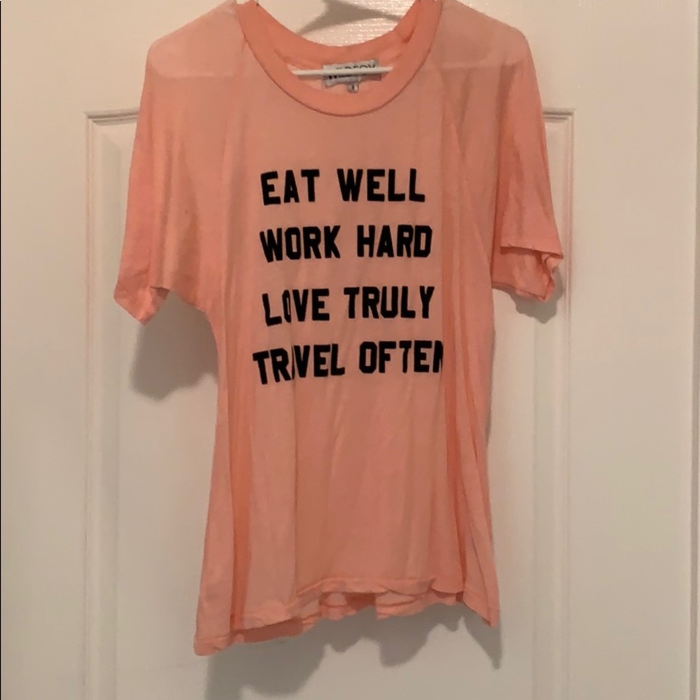 Super soft wild fox tee
